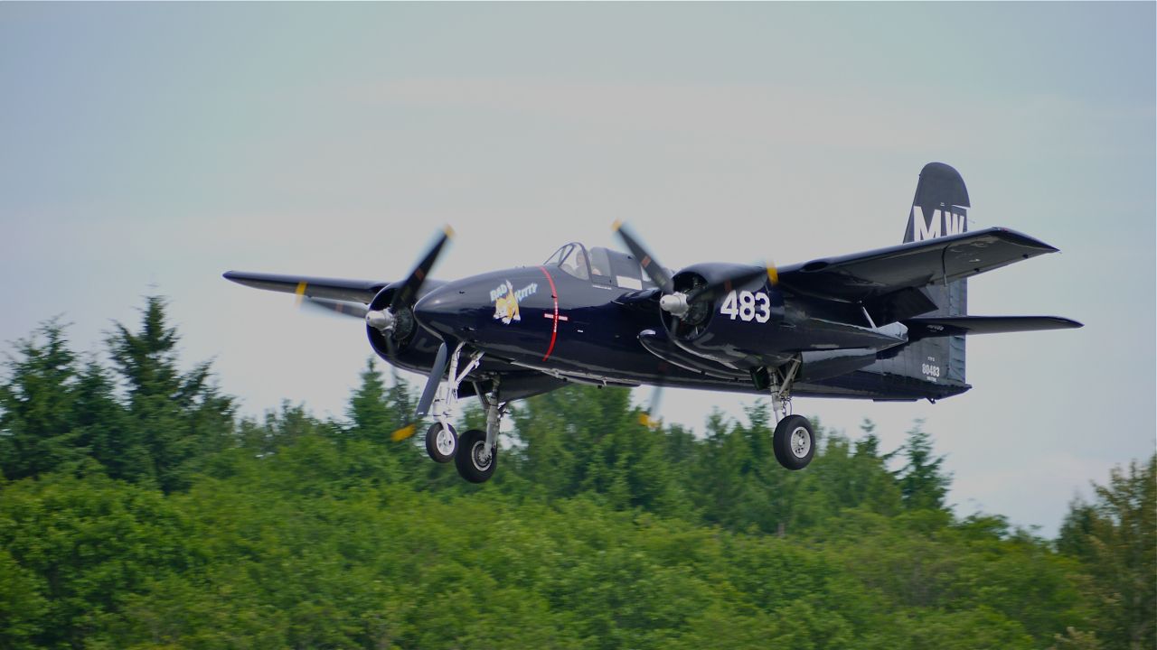 N6178C — - Historic Flight Foundations Grumman F7F-3 Bad Kitty (Ser#80483) on final approach to runway 34L on 6/21/12.