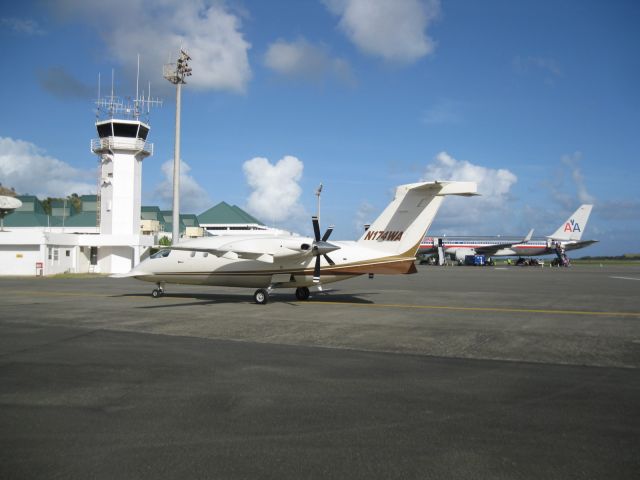 Piaggio P.180 Avanti (N174WA)