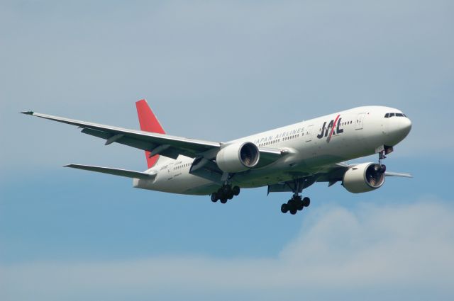 Boeing 777-200 (JA009D) - 2012-08-15