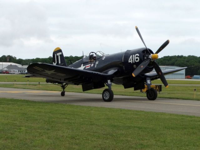 VOUGHT-SIKORSKY V-166 Corsair (N713JT)