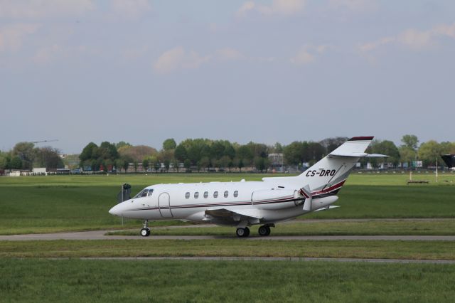 Hawker 800 (CS-DRO) - NETJETS EUROPE