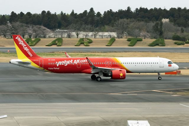 Airbus A321neo (VN-A526)