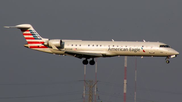 Canadair Regional Jet CRJ-700 (N502AE)