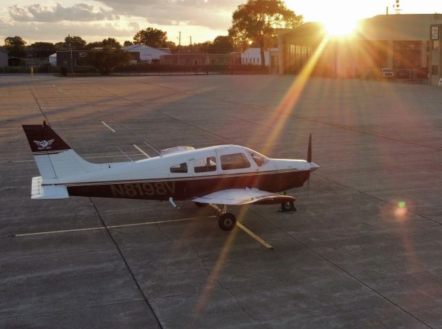 Piper Cherokee (N8198V) - About to fly to Midway!