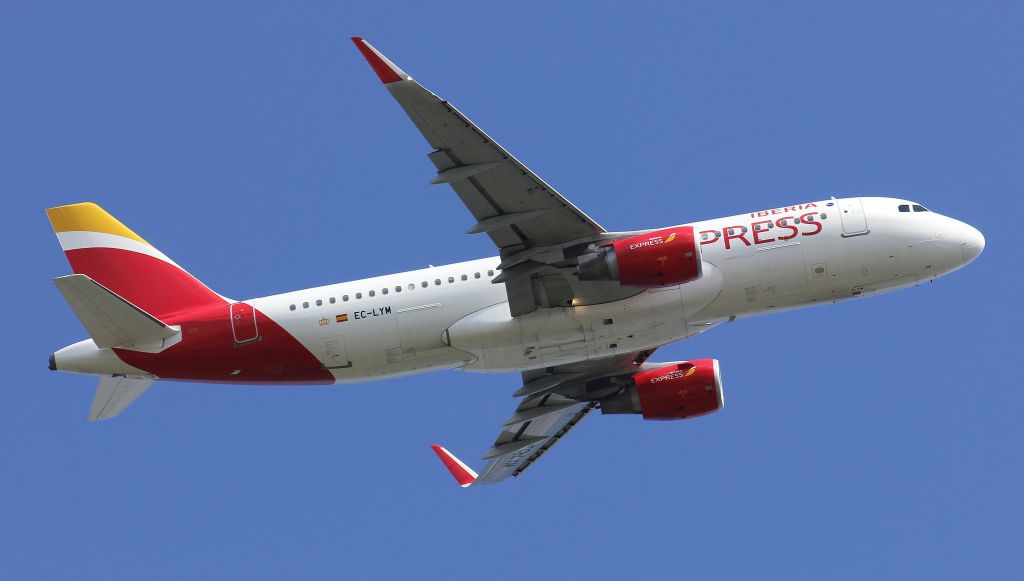 Airbus A320 —