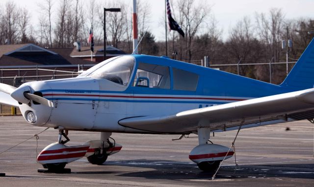 Piper Cherokee (N6223W)