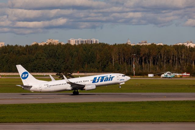 Boeing 737-700 (VQ-BQP)