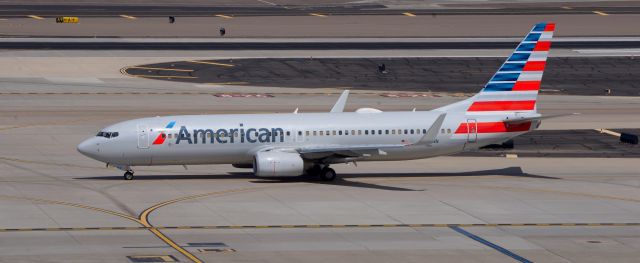 Boeing 737-700 (N858NN) - Phoenix Sky Harbor International Airport 24SEP19