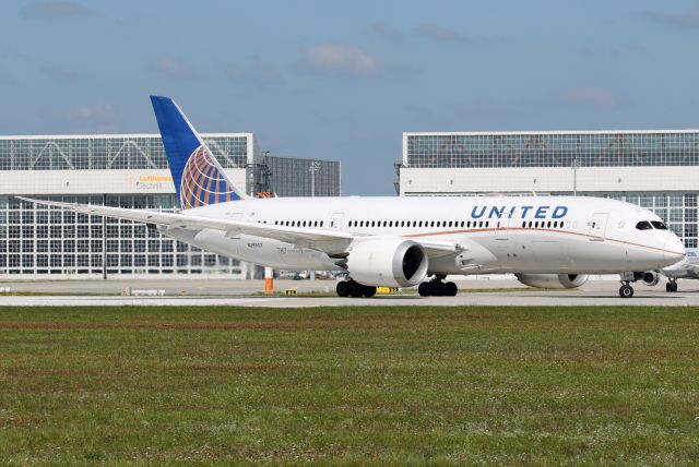 Boeing 787-8 (N29907)