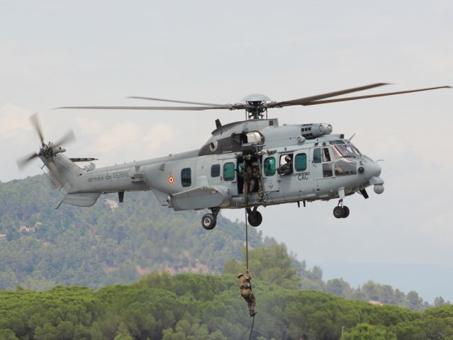 — — - French army meeting 06.29.2014 at Cannet des Maures South France