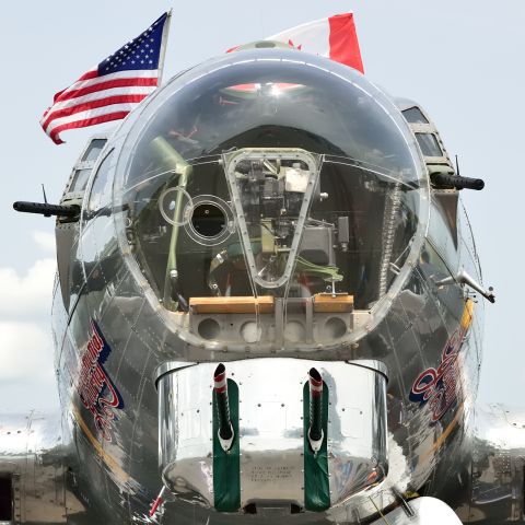 Boeing B-17 Flying Fortress (N9323Z)