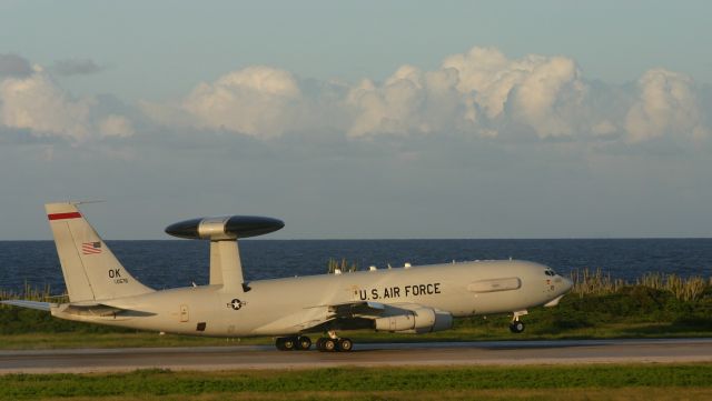 78-0576 — - US Air Force going airboarn at TNCC