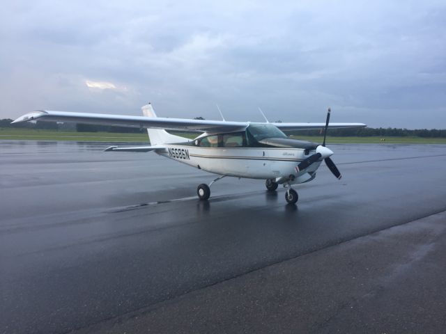 Cessna Centurion (N6686N)