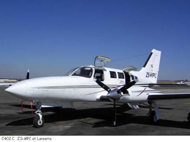 Cessna 402 (ZS-MPC)