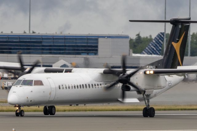 de Havilland Dash 8-400 (C-FPVJ)