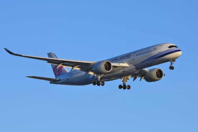 Airbus A350-900 (B-18912)