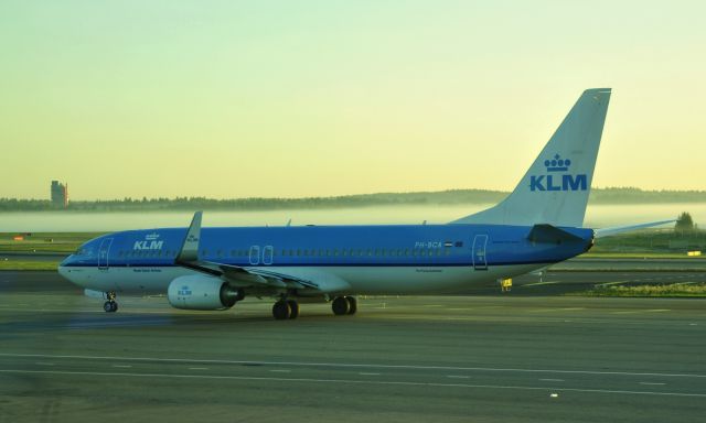 Boeing 737-800 (PH-BCA) - KLM Boeing 737-8K2(WL) PH-BCA in Helsinki 