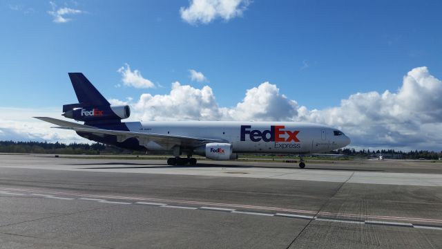 McDonnell Douglas DC-10 (N316FE) - TAXI BACK AFTER SURVEY