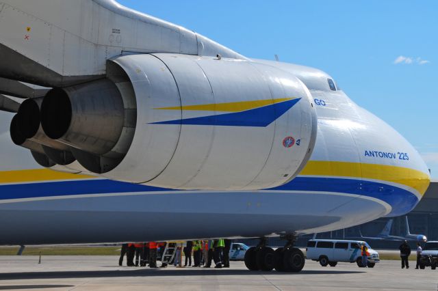 UR-82060 — - Antonov An-225 Mriya (c/n 19530503763). February 10, 2010. Shortly after arriving at MIA. Departed the next day to deliver relief supplies to the victims of the Haiti earthquake.