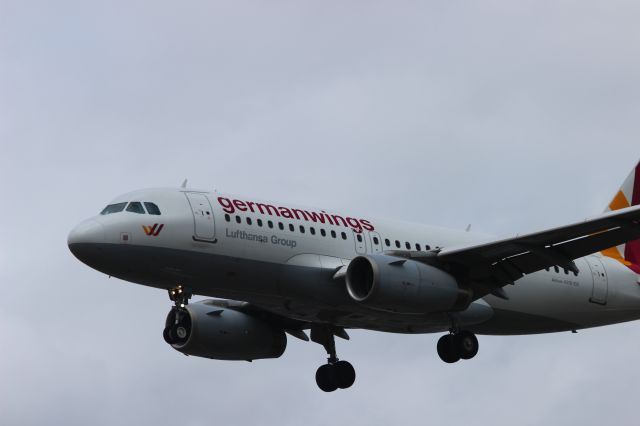 Airbus A319 (D-AGWD)