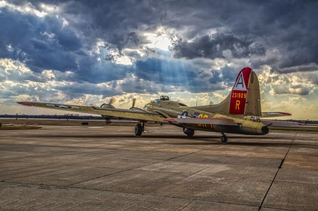 Boeing B-17 Flying Fortress —