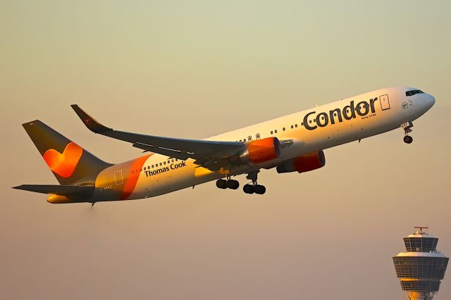 BOEING 767-300 (D-ABUZ)