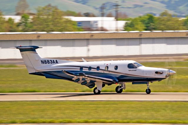 Pilatus PC-12 (N883AA) - Pilatus PC12/47E Next Generation arrives at Livermore Municipal Airport, April 2022.