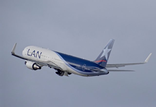 BOEING 767-300 (CC-CWY) - a rel=nofollow href=http://flightaware.com/live/flight/CCCWY/history/20170102/2105Z/KLAX/SPJChttps://flightaware.com/live/flight/CCCWY/history/20170102/2105Z/KLAX/SPJC/a