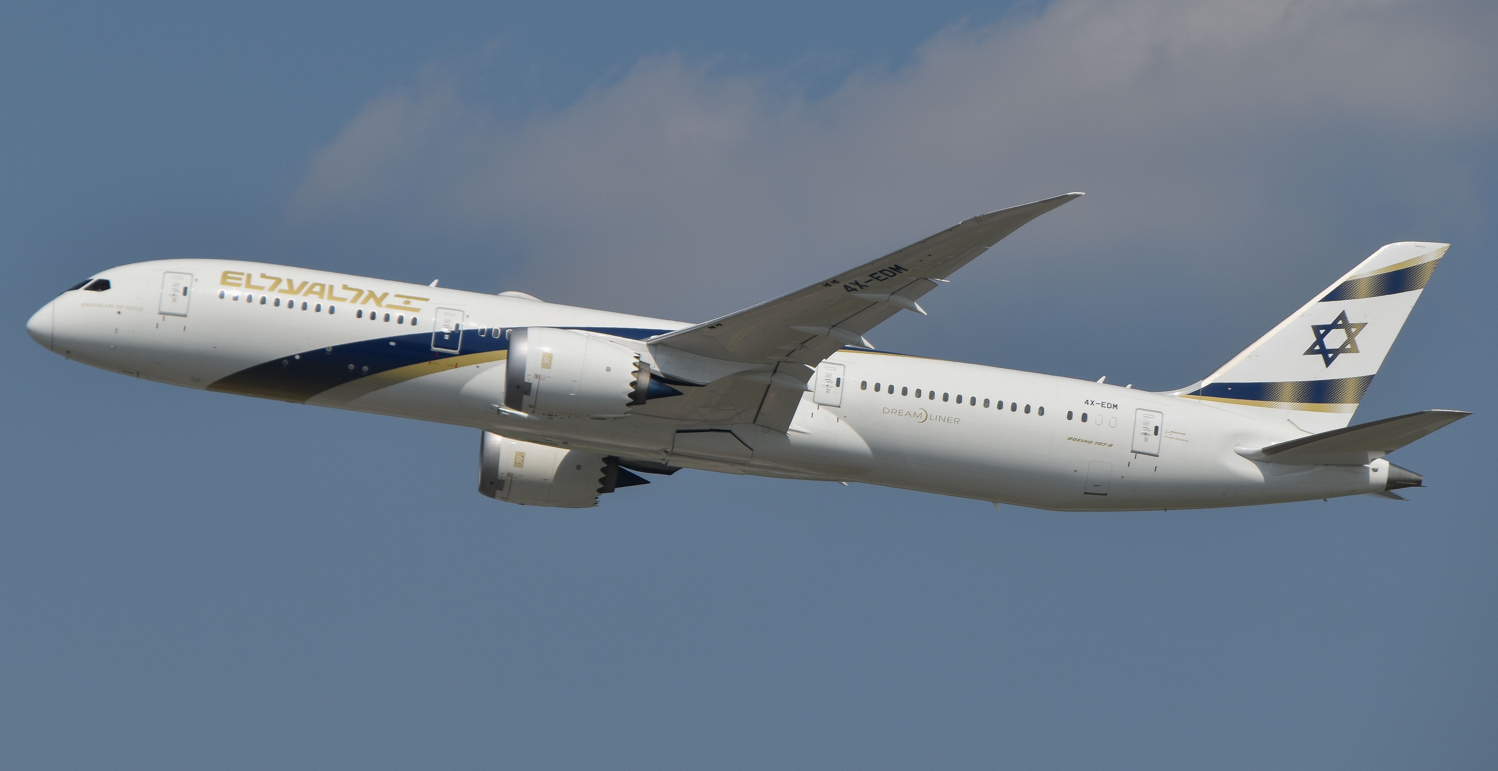 Boeing 787-9 Dreamliner (4X-EDM)