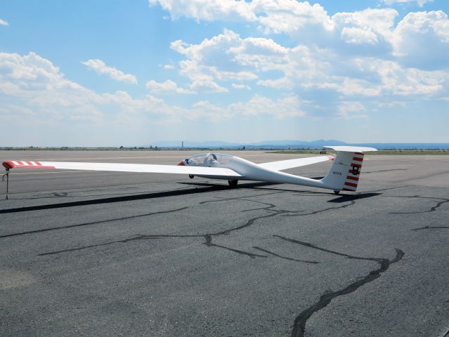 N103TG — - Moriarty Municipal Airport - a gliders paradise.