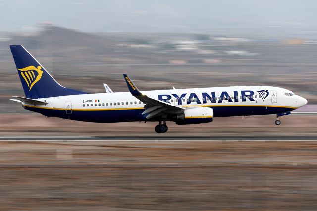 Boeing 737-800 (EI-EBL) - TENERIFE SURbr /14 AUSGUST 2021br /br /Airline: Ryanairbr /Reg: EI-EBL br /Aircraft: Boeing 737-8ASbr /Serial #: 37529