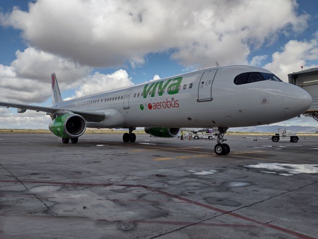 Airbus A321 (XA-VBN)