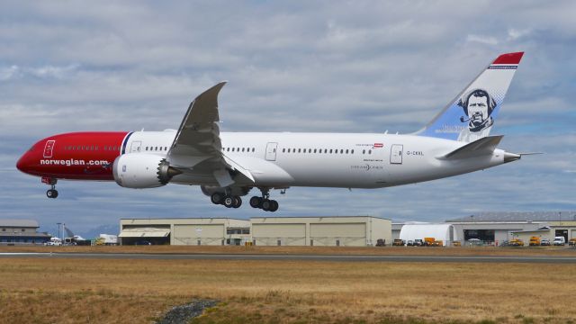 Boeing 787-9 Dreamliner (G-CKKL) - BOE829 on final to Rwy 34L to complete a B1 flight on 8.16.17. (ln 600 / cn 63311) (Tom Crean).