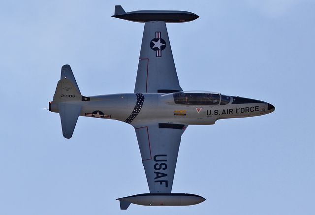 Lockheed T-33 Shooting Star (N933GC) - Flying over.