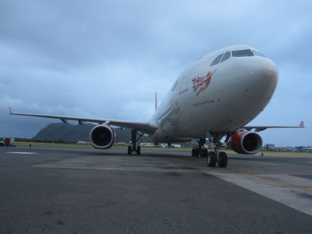 Airbus A330-300 (G-VKSS)