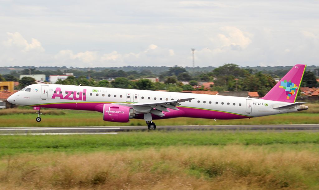 EMBRAER ERJ-190-400 (PS-AEA)