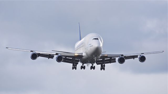 Boeing 747-400 (N249BA) - GTI4351 on final approach to runway 16R on 4/5/12.