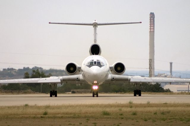 Tupolev Tu-154 (RA-85709)