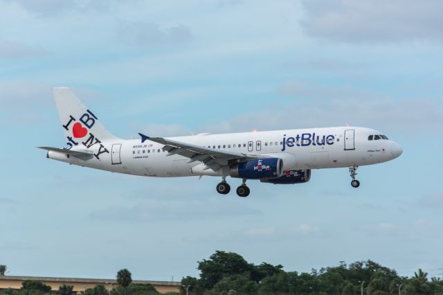 Airbus A320 (N586JB) - I Love NY on short final to rwy 10L at KFLL (4/3/14)