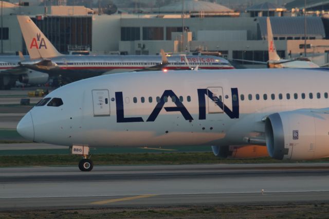 Boeing 787-8 (CC-BBG)