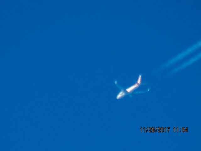 Boeing 737-800 (N910NN)