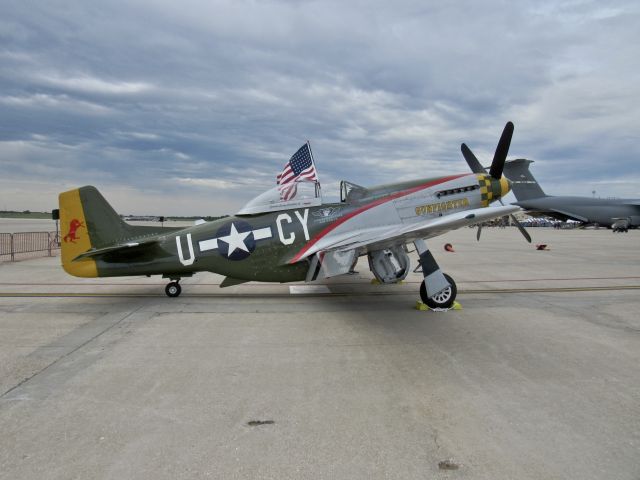 North American P-51 Mustang (N5428V)