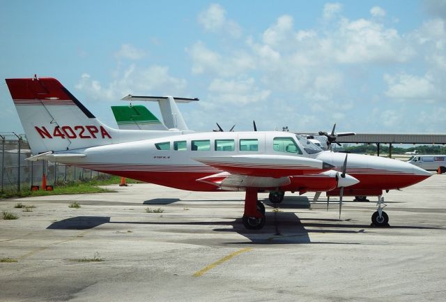 Cessna 402 (N402PA) - Cessna 402B @  Fort Lauderdale - Hollywood International (FLL / KFLL), USA - Florida, May 2003 N402PA - This reg used to be a 707.