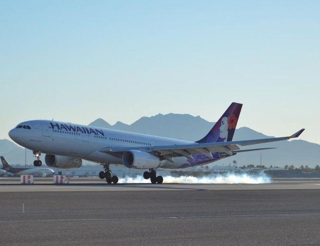 Airbus A330-200 —