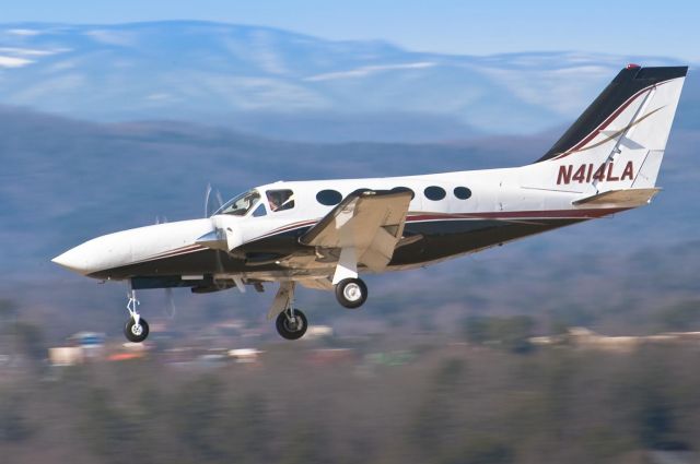 Cessna Chancellor (N414LA) - 19.Feb.2010