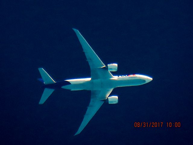 BOEING 777-200LR (N857FD)