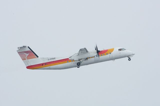 de Havilland Dash 8-300 (C-FPAE)