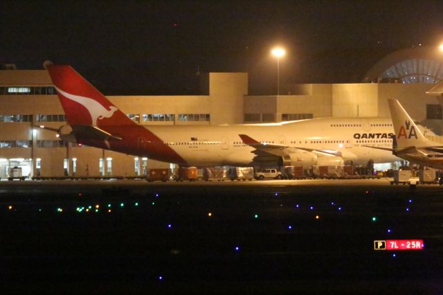 Boeing 747-400 (VH-OJA)