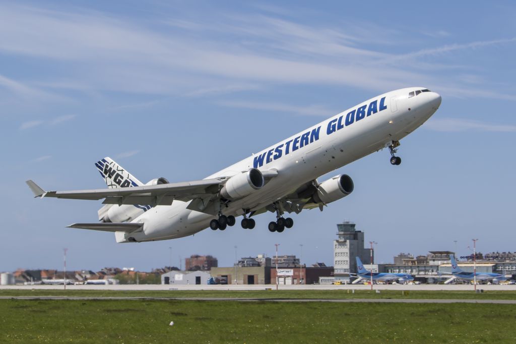 Boeing MD-11 (N513SN) - N513SN departing OST - rwy 08