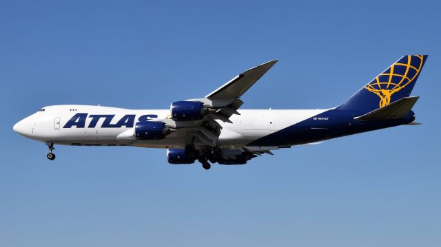 BOEING 747-8 (N854GT)